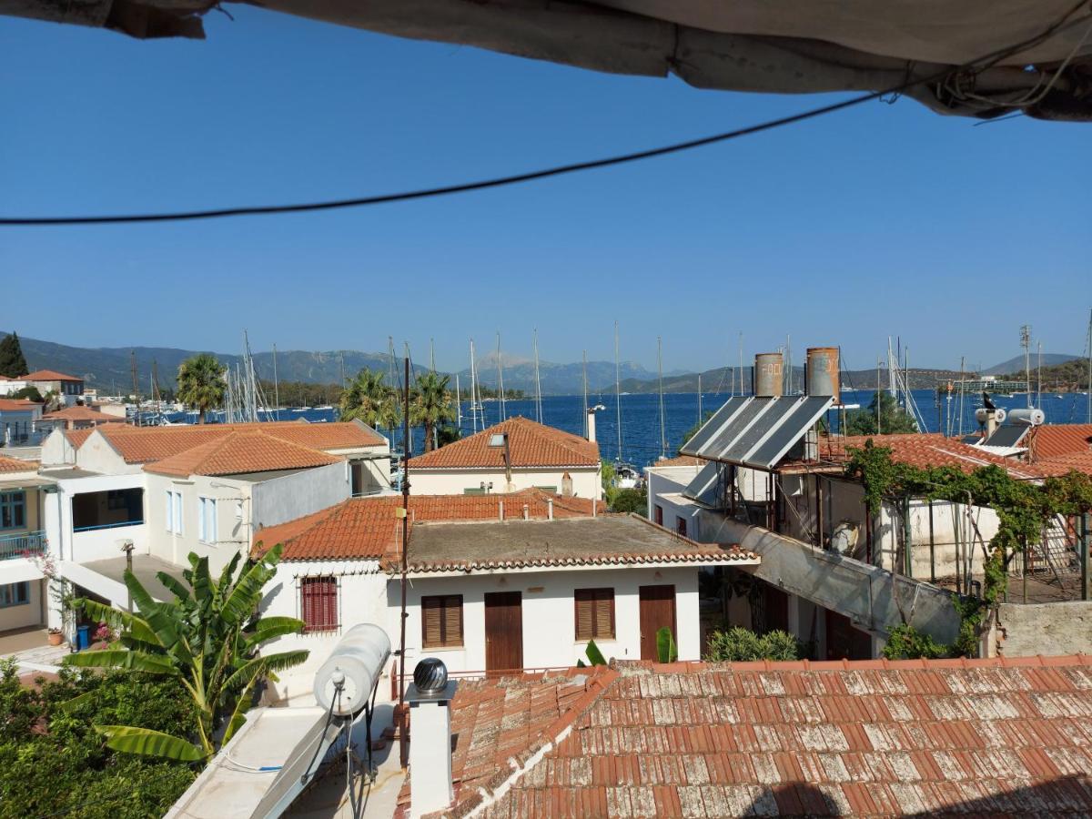 Nikos Rooms And Studios Poros Town Exterior foto